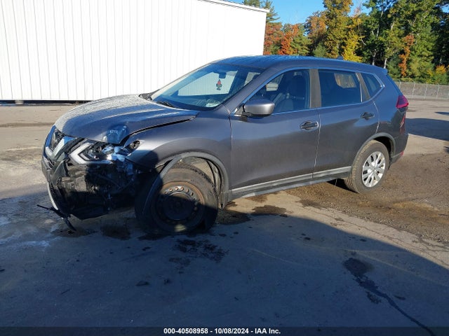 Nissan ROGUE S 2018 KNMAT2MV2JP588988 Image 2