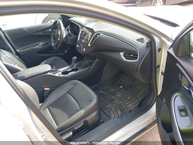 Chevrolet MALIBU LT 2019 1G1ZD5ST3KF200671 Image 5