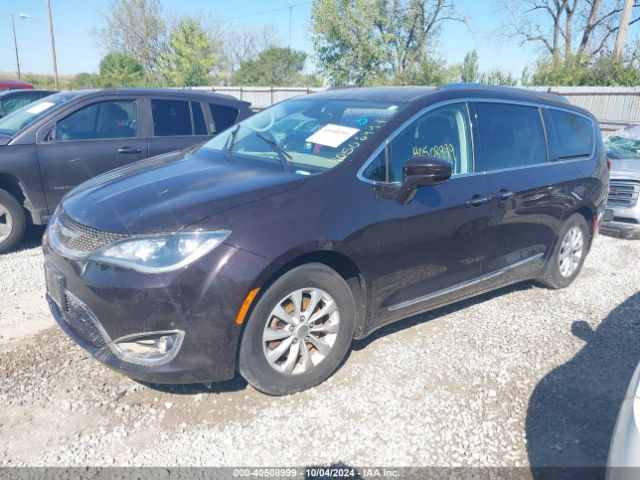 2C4RC1BG1JR112294 Chrysler Pacifica Touring L