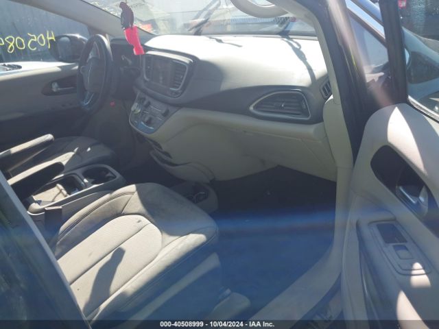 2C4RC1BG1JR112294 Chrysler Pacifica Touring L