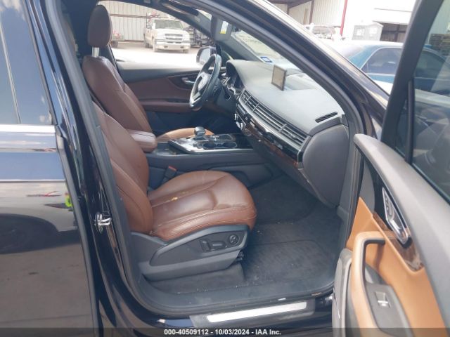 WA1VAAF73KD009097 Audi Q7 55 Premium