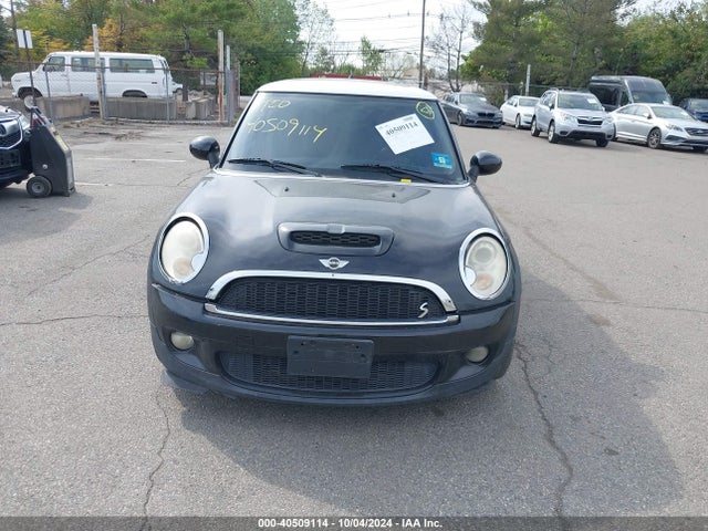2010 MINI COOPER S WMWMF7C50ATX45246 Photo 5