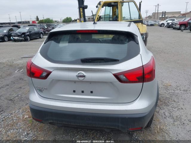 JN1BJ1CP9KW216226 Nissan Rogue Sport S