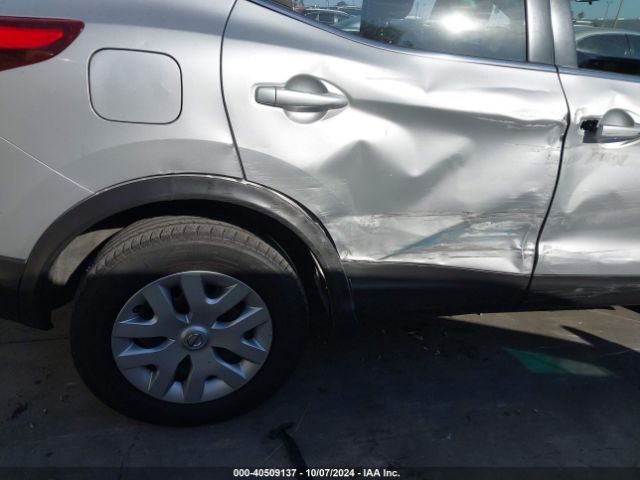 JN1BJ1CP9KW216226 Nissan Rogue Sport S
