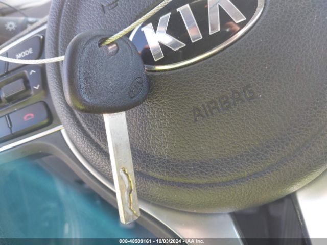 5XXGT4L32JG242730 KIA Optima Lx