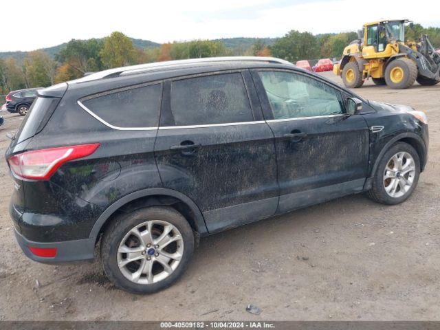 1FMCU9J90GUA14577 Ford Escape Titanium
