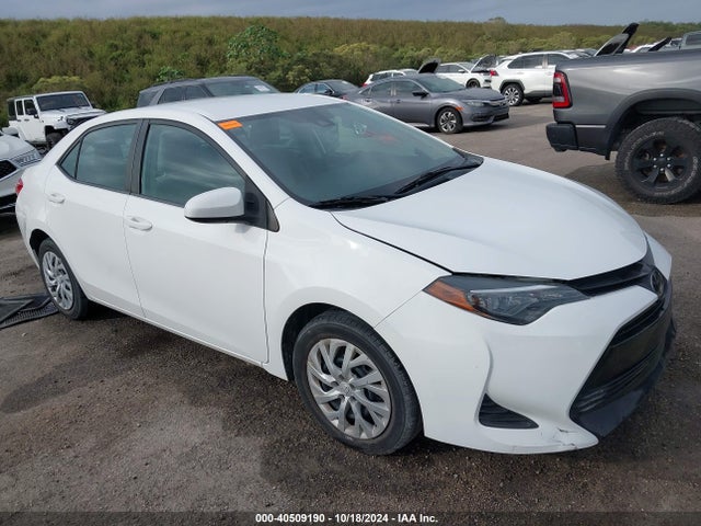Toyota COROLLA LE 2019 2T1BURHE1KC226218 Image 1