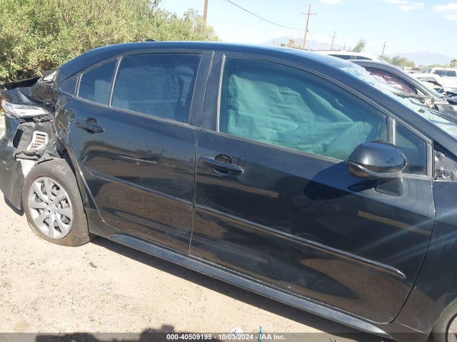Toyota COROLLA LE 2021 JTDEPMAE4MJ120290 Image 13