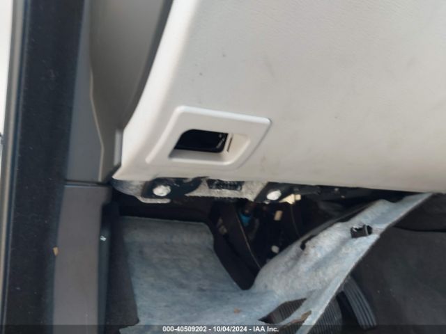 2011 JAGUAR XF SAJWA0FB0BLS14456 Photo 5