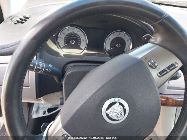 2011 JAGUAR XF SAJWA0FB0BLS14456 Photo 6