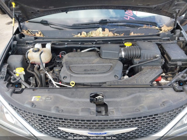2C4RC1BG9LR272572 Chrysler Pacifica Touring L