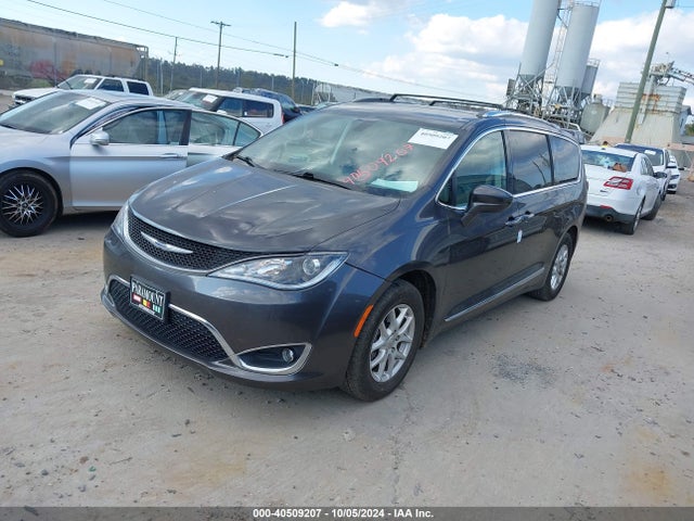 2C4RC1BG9LR272572 Chrysler Pacifica Touring L