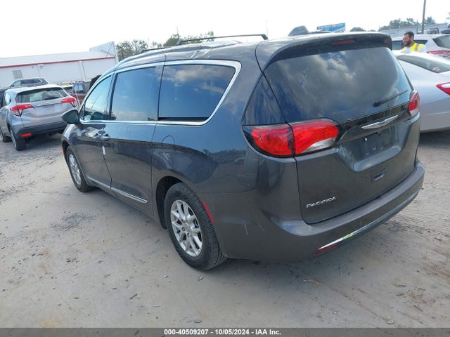 2C4RC1BG9LR272572 Chrysler Pacifica Touring L