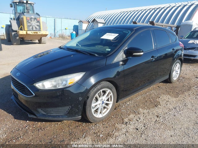 Ford FOCUS SE 2016 1FADP3K23GL213682 Image 2