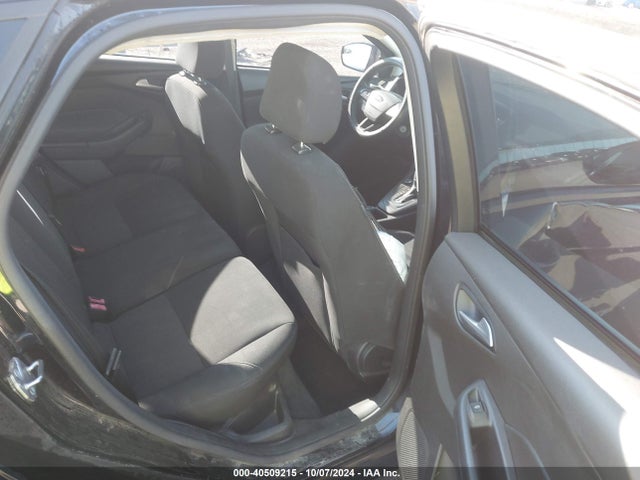 Ford FOCUS SE 2016 1FADP3K23GL213682 Image 8