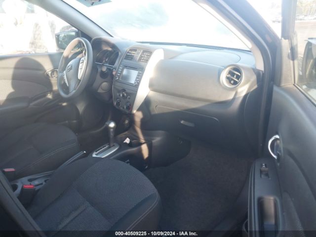 3N1CN7AP5FL880940 Nissan Versa 1.6 Sl