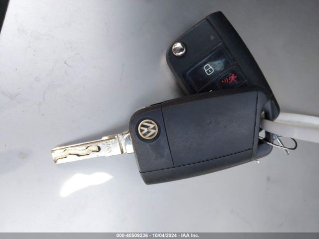 3VW217AU6FM102406 Volkswagen Golf Tsi Se 4-door