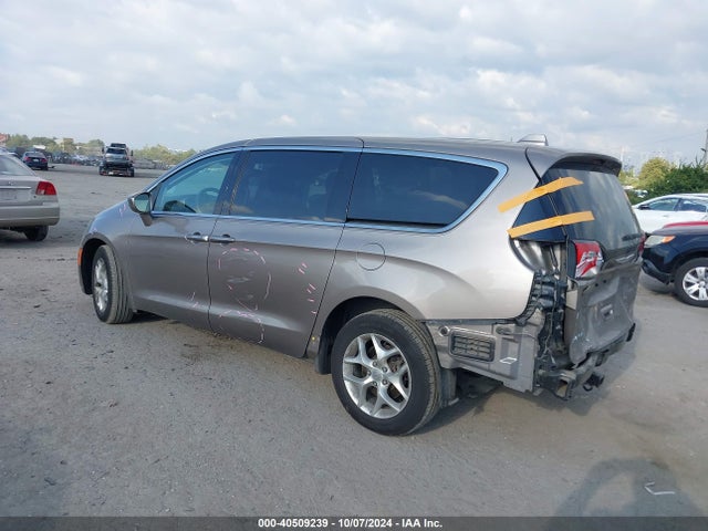 2C4RC1FG8JR117468 Chrysler Pacifica Touring Plus