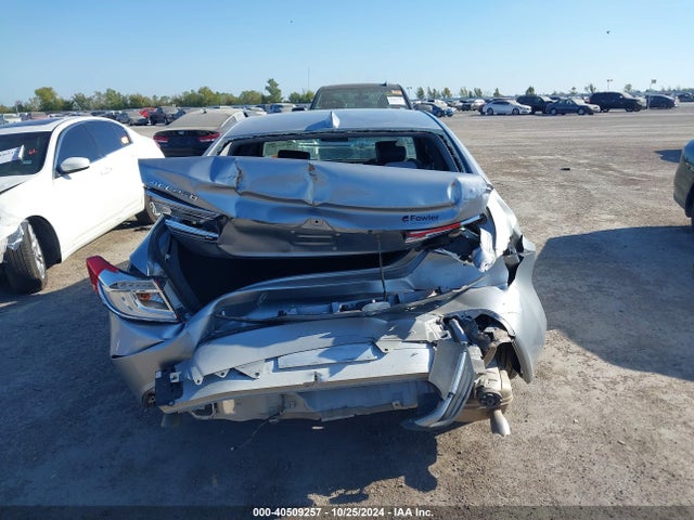 Honda ACCORD LX 2019 1HGCV1F1XKA150541 Image 16
