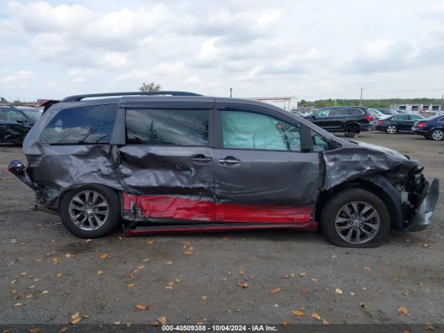 5TDYZ3DC6HS820168 Toyota Sienna Xle Premium 8 Passenger