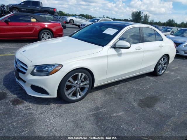 55SWF4JB4FU086907 Mercedes-Benz C 300 Luxury/sport