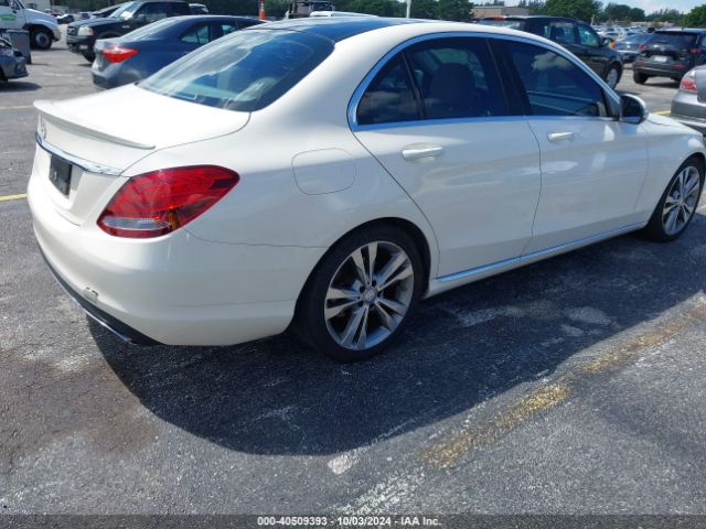 55SWF4JB4FU086907 Mercedes-Benz C 300 Luxury/sport