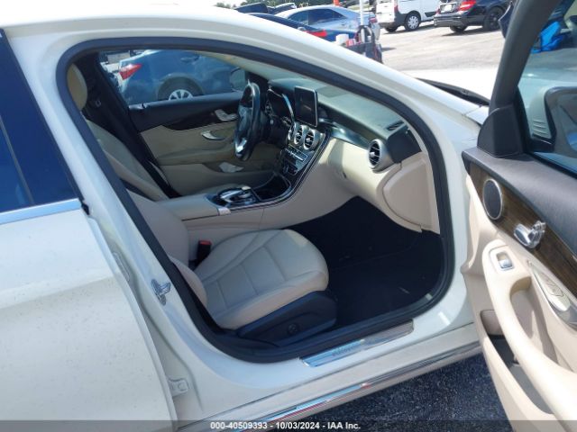 55SWF4JB4FU086907 Mercedes-Benz C 300 Luxury/sport
