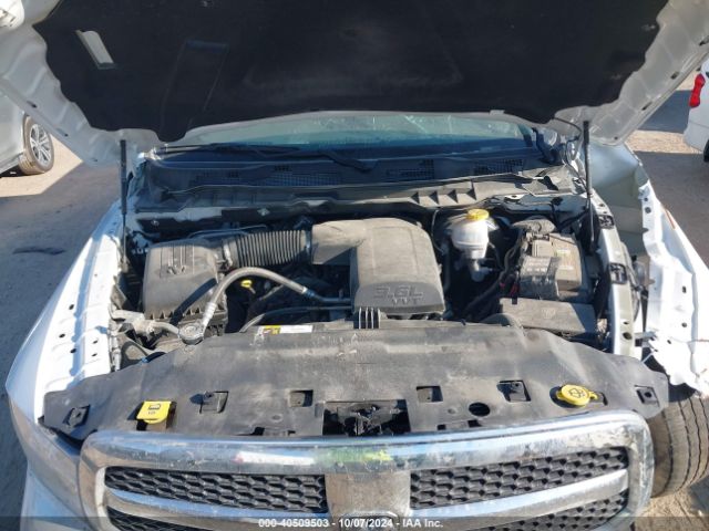 1C6RR6FG2KS733721 RAM 1500 Classic Tradesman  4x2 6'4 Box