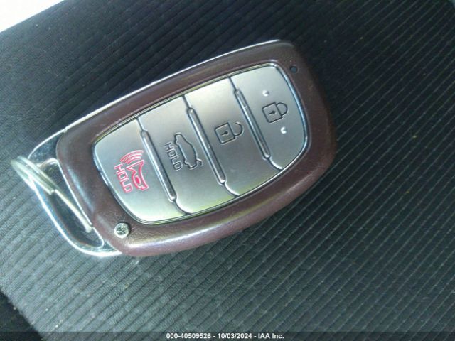 KMHD84LF3HU273645 Hyundai Elantra Value Edition