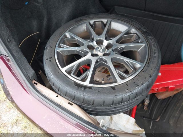 5YFBURHE6HP613095 Toyota Corolla Se Special Edition