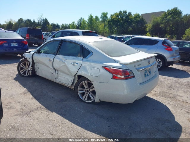 Nissan Altima 2.5 Sv 2014 1N4AL3AP1EN234446 Image 3