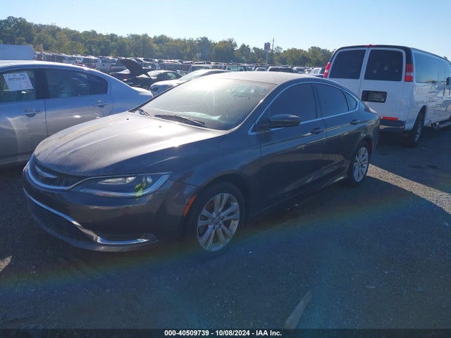 Chrysler 200 Limited 2015 1C3CCCAB7FN581826 Image 2