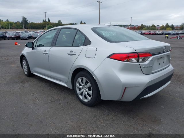 5YFEPMAE8NP339699 Toyota COROLLA LE