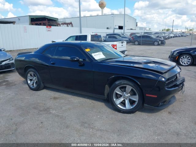 2C3CDZAG6FH804054 Dodge Challenger Sxt