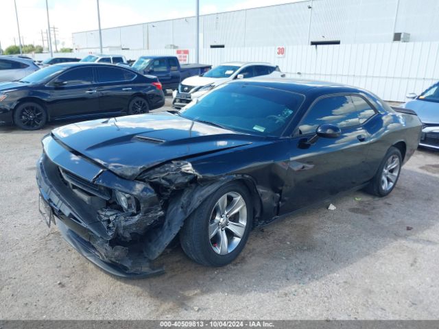 2C3CDZAG6FH804054 Dodge Challenger Sxt