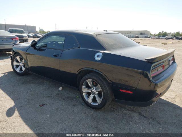 2C3CDZAG6FH804054 Dodge Challenger Sxt