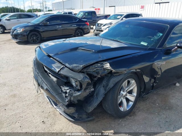 2C3CDZAG6FH804054 Dodge Challenger Sxt