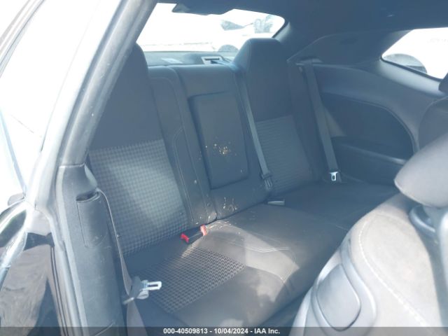 2C3CDZAG6FH804054 Dodge Challenger Sxt
