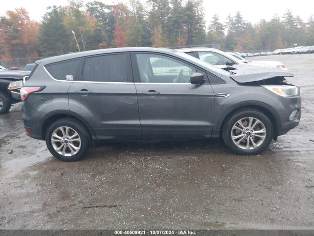 Ford ESCAPE SE 2017 1FMCU9GD9HUC70651 Image 13