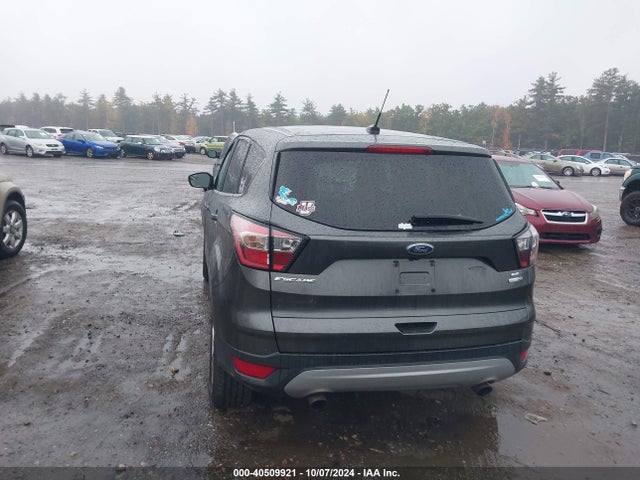 Ford ESCAPE SE 2017 1FMCU9GD9HUC70651 Image 16