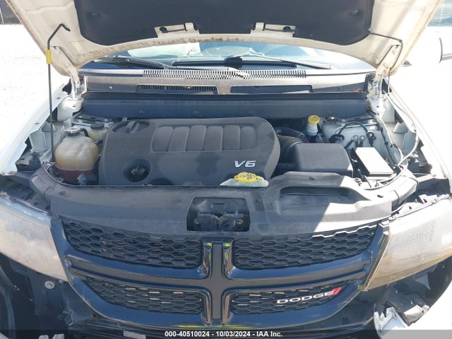 3C4PDCGG7JT335607 Dodge Journey Crossroad