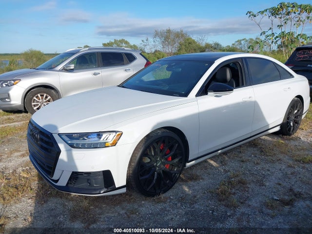 2021 AUDI S8 WAU8SAF89MN006708 Photo 1