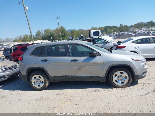 1C4PJMAB6FW514105 Jeep Cherokee Sport