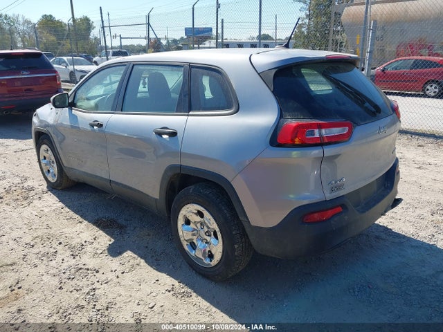 1C4PJMAB6FW514105 Jeep Cherokee Sport