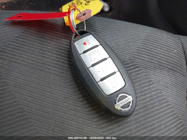 KNMAT2MV4FP582603 Nissan ROGUE SV