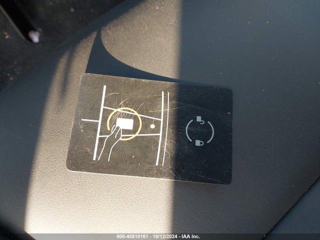 2023 TESLA MODEL Y 7SAYGDEE2PA178286 Photo 10