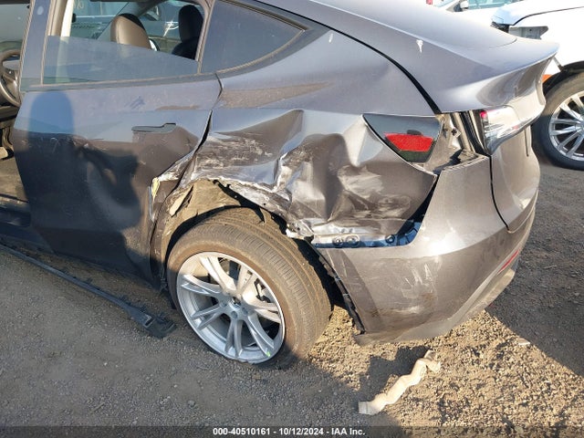 2023 TESLA MODEL Y 7SAYGDEE2PA178286 Photo 5