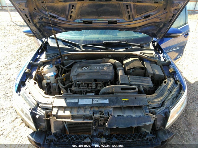 1VWDT7A35HC074788 Volkswagen Passat 1.8t R-line