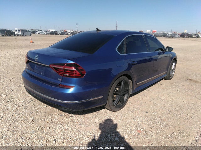 1VWDT7A35HC074788 Volkswagen Passat 1.8t R-line
