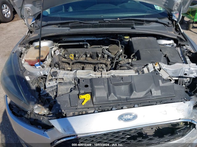 Ford FOCUS SE 2016 1FADP3K25GL307210 Image 10